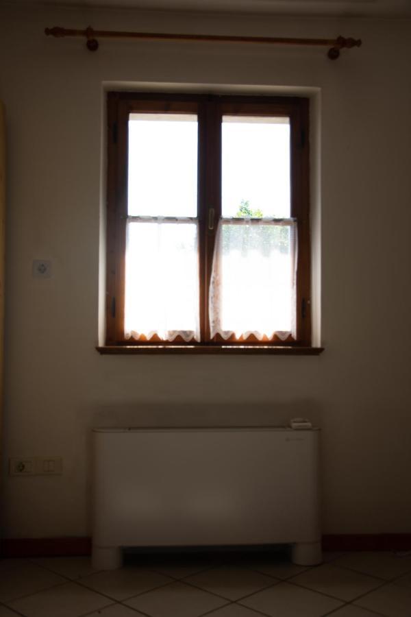 Apartma Na skdnu Dutovlje Exteriör bild